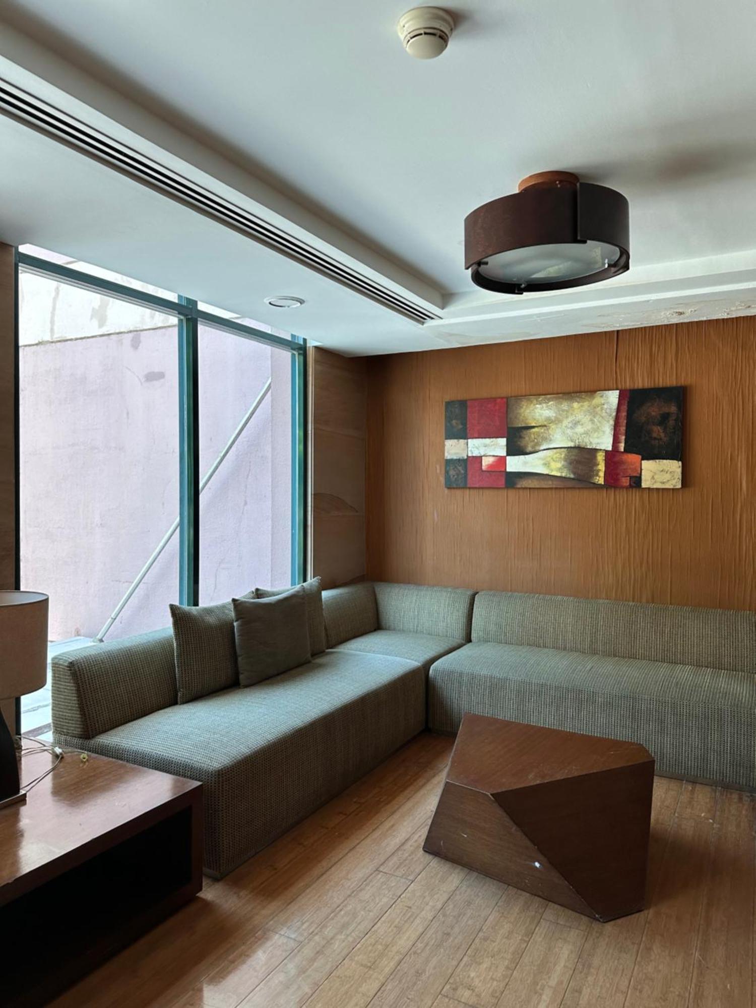 Studio One Condominium, Alabang - Bluu - Fiber Wi-Fi, Netflix-Ready Muntinlupa City Esterno foto